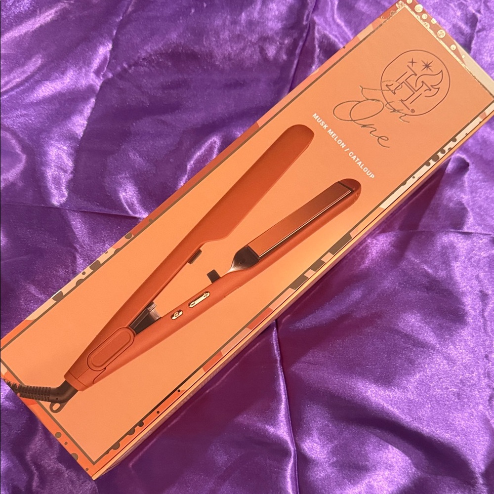 Hauteness 2 in 1 styler straightener/curler